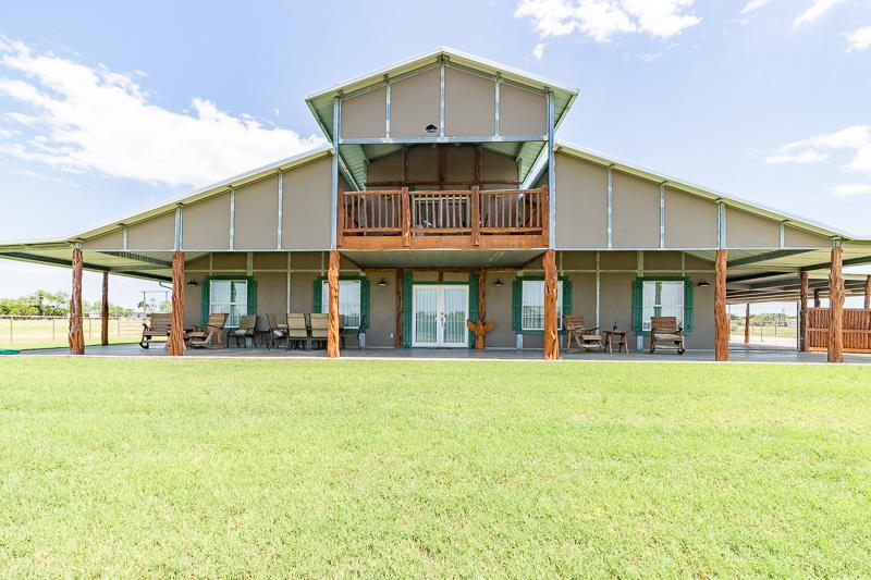 117.5 Acre Horse & Cattle Ranch in Millsap, TX | Coalson Real Estate